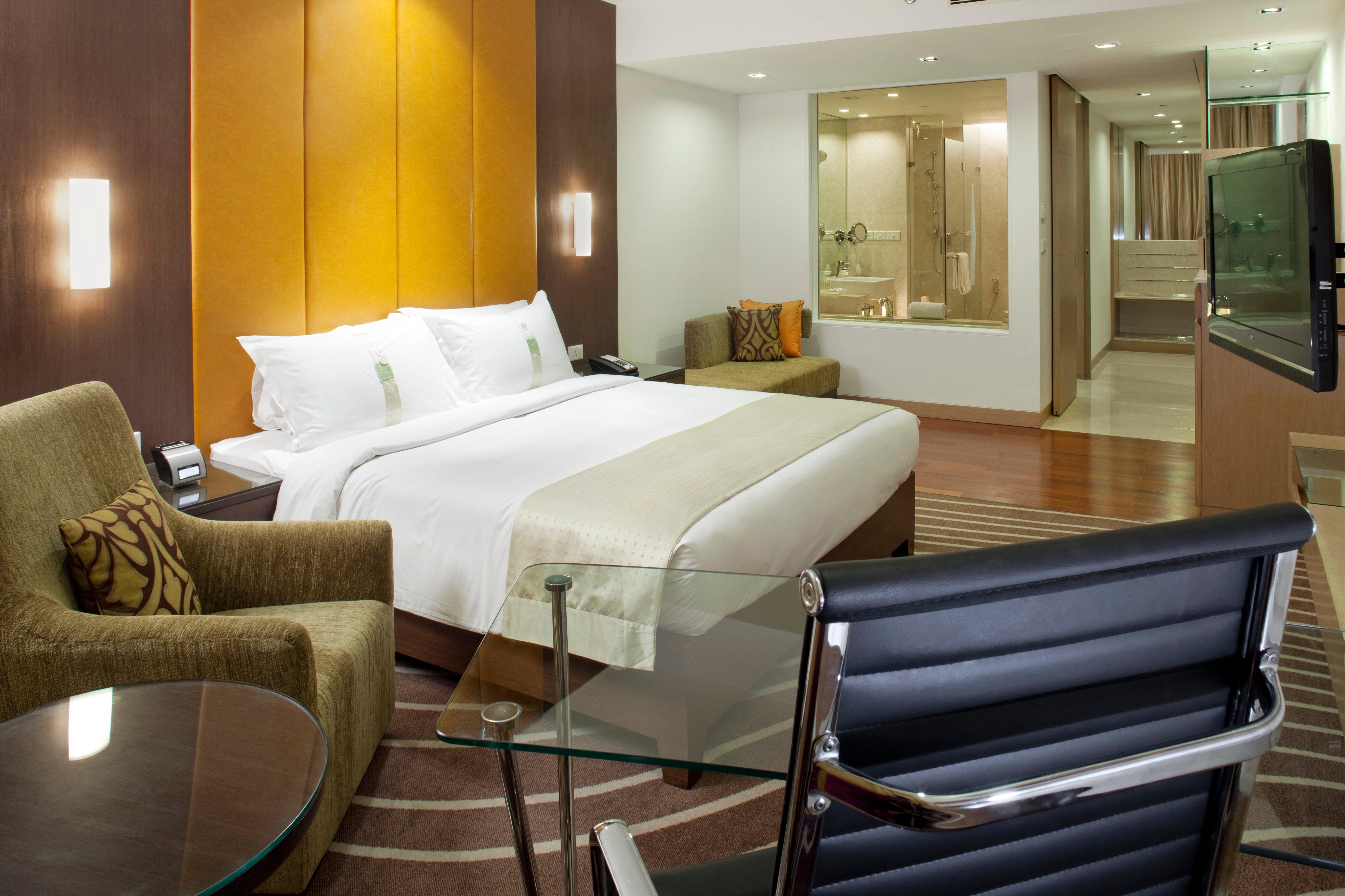ホリデイ イン ムンバイ インターナショナル エアポート 部屋 写真 A suite at the hotel