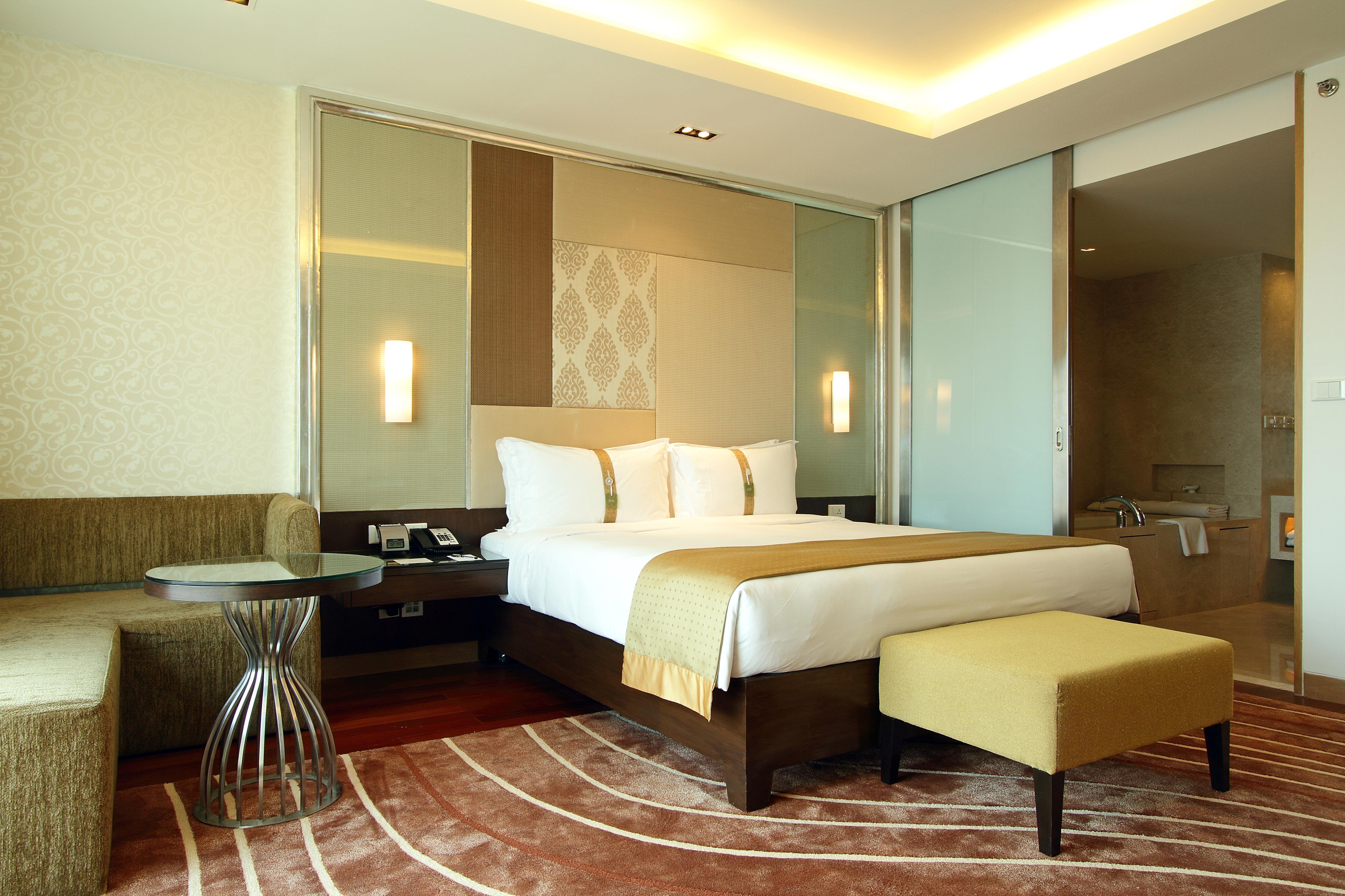 ホリデイ イン ムンバイ インターナショナル エアポート 部屋 写真 A bedroom at the hotel