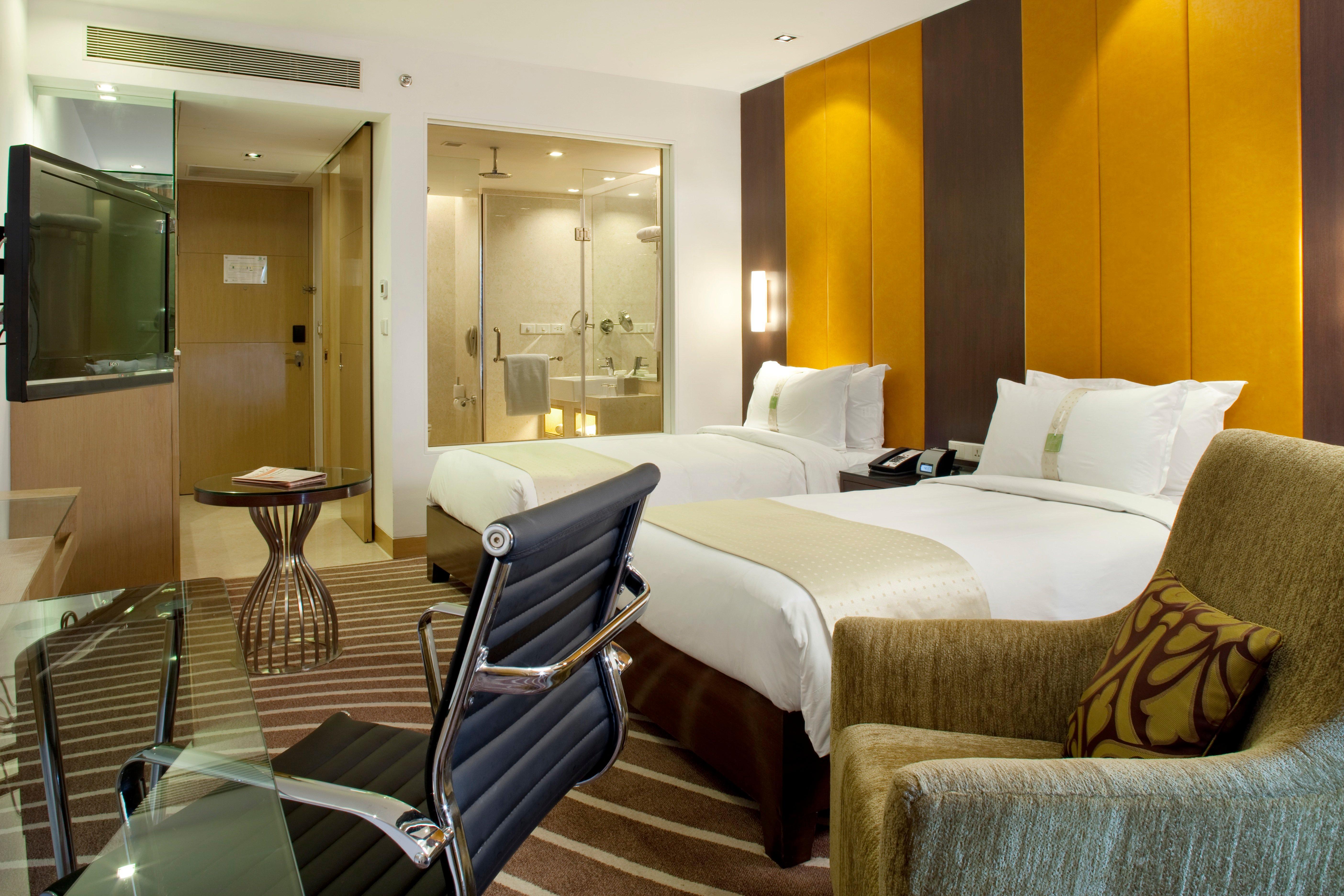 ホリデイ イン ムンバイ インターナショナル エアポート エクステリア 写真 A room at the Holiday Inn