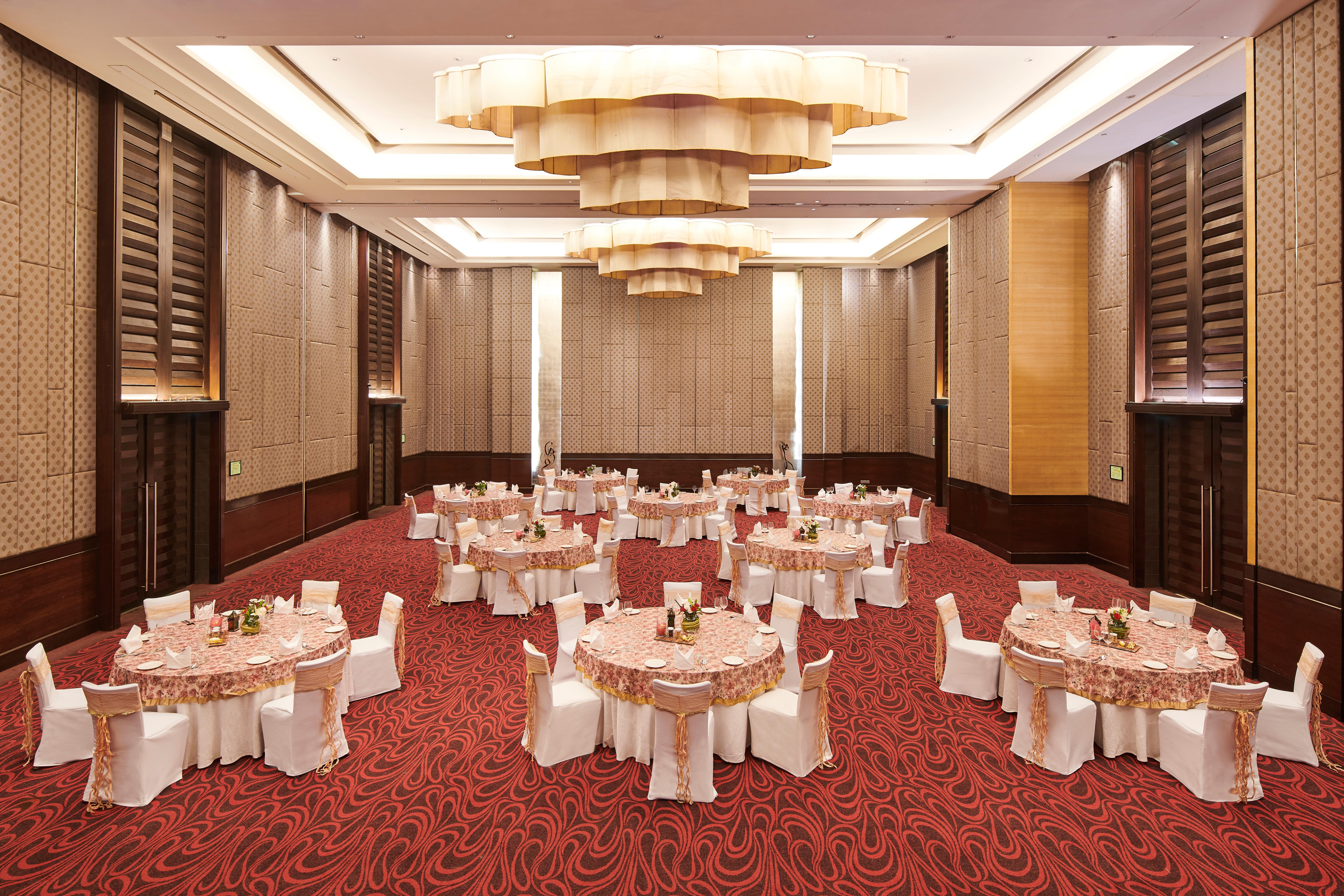 ホリデイ イン ムンバイ インターナショナル エアポート エクステリア 写真 The Grand Ballroom